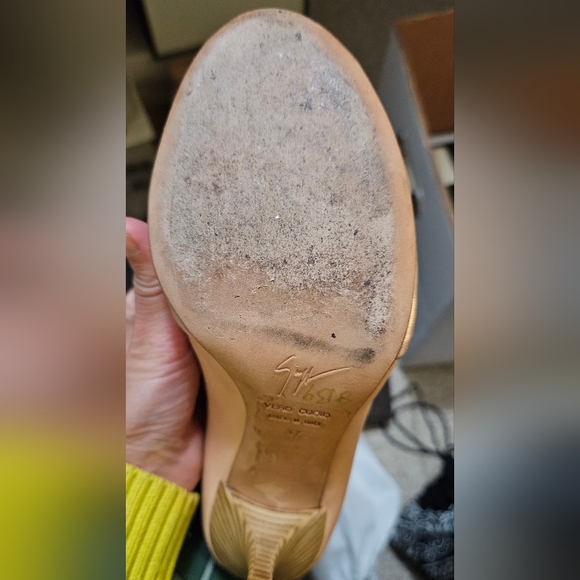 Giuseppe Zanotti peep toe pumps *circa 2009* - Picture 5 of 5